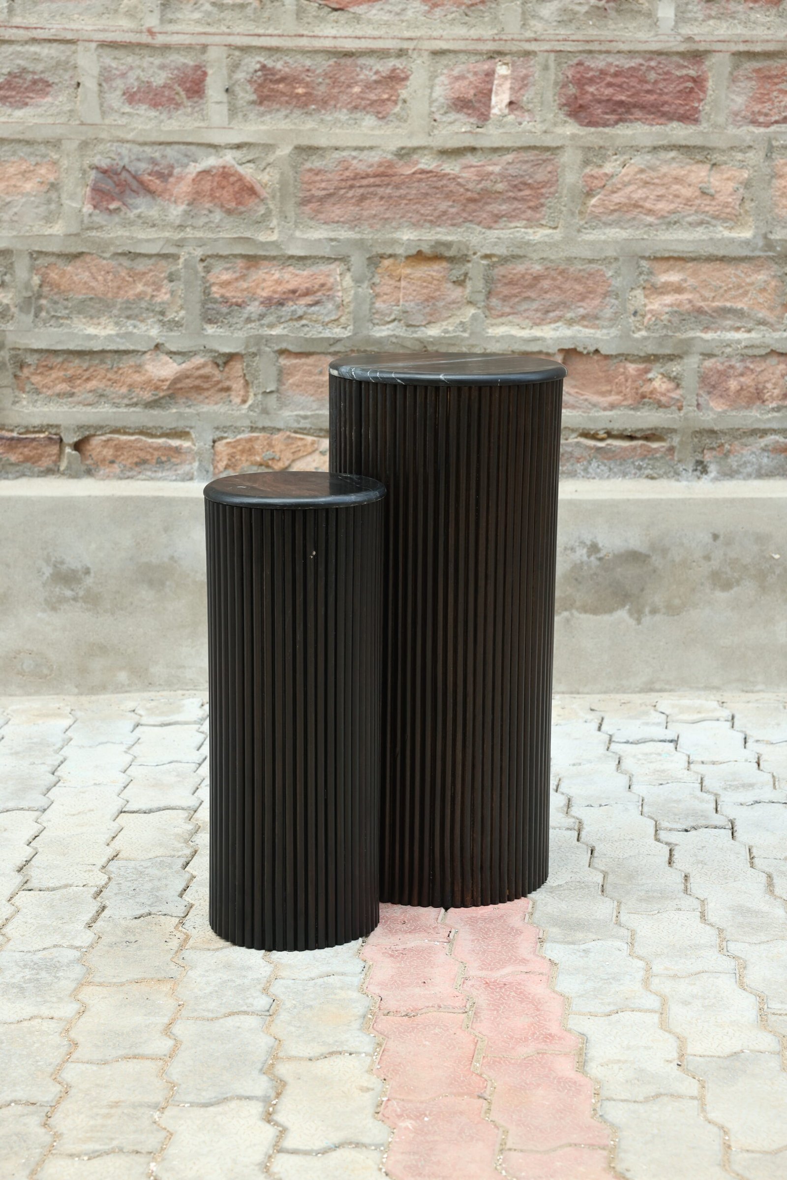 Noir Fluted Pedestal Set - Image 3